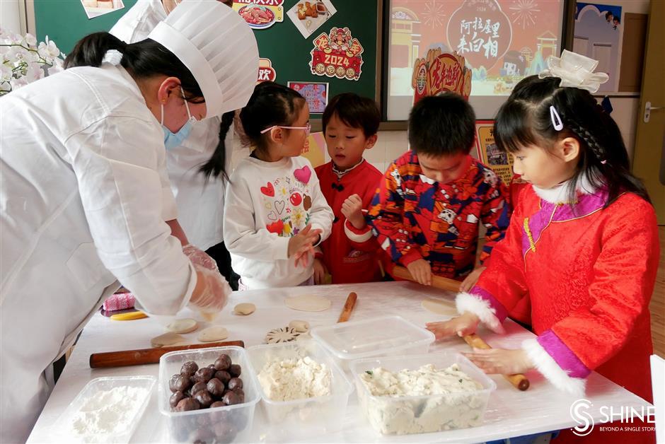 Students celebrate New Year in traditional ways