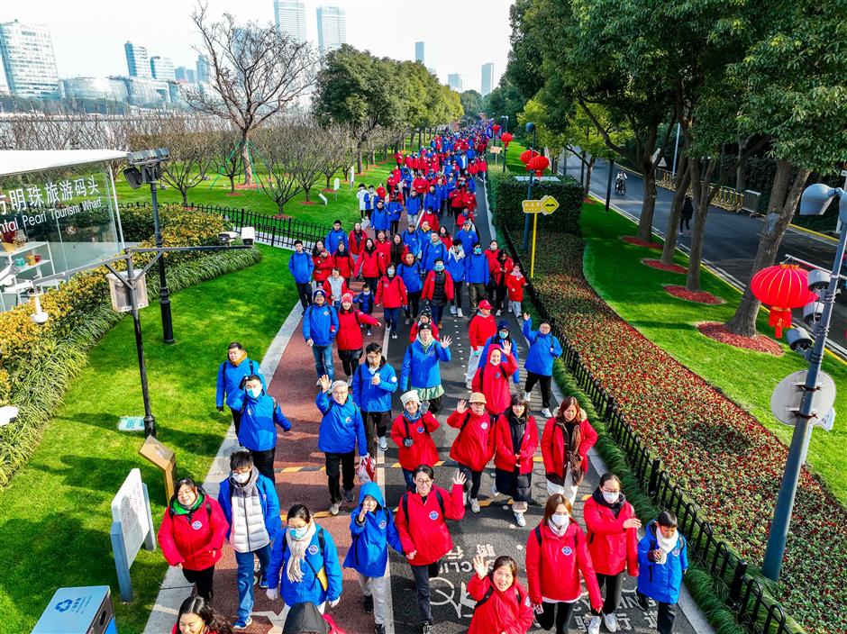 2024 walkers celebrate the arrival of 2024 in Pudong